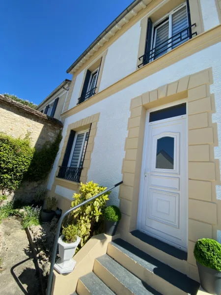Maison Nord Avon proche Mairie
